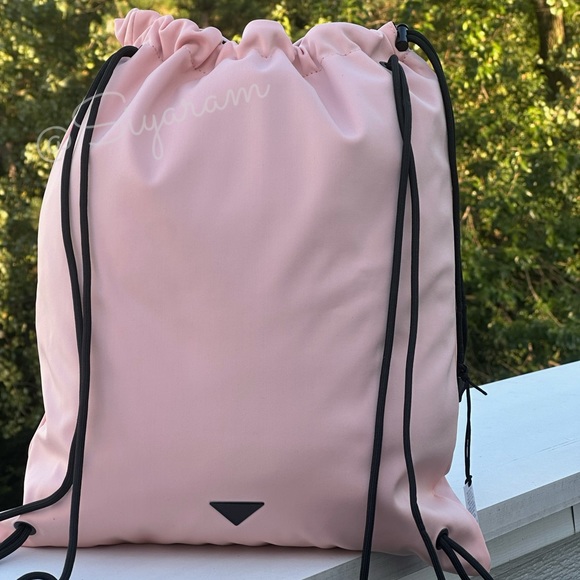 Prada backpack - Picture 3 of 10